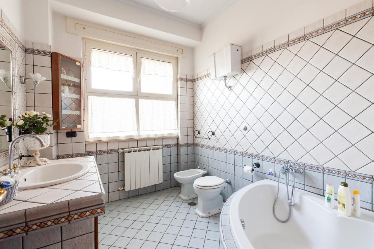 Casa Vacanze Giramondo Fiumicino Esterno foto