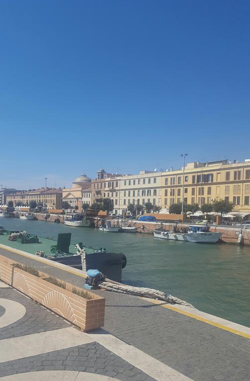 Casa Vacanze Giramondo Fiumicino Esterno foto