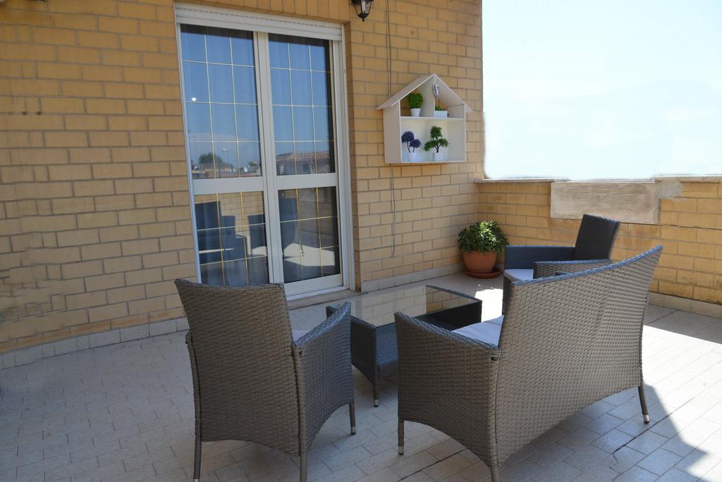 Casa Vacanze Giramondo Fiumicino Esterno foto