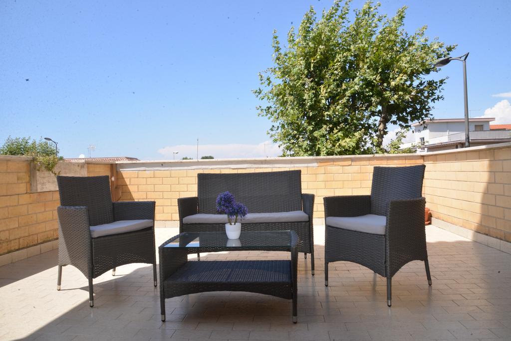 Casa Vacanze Giramondo Fiumicino Esterno foto